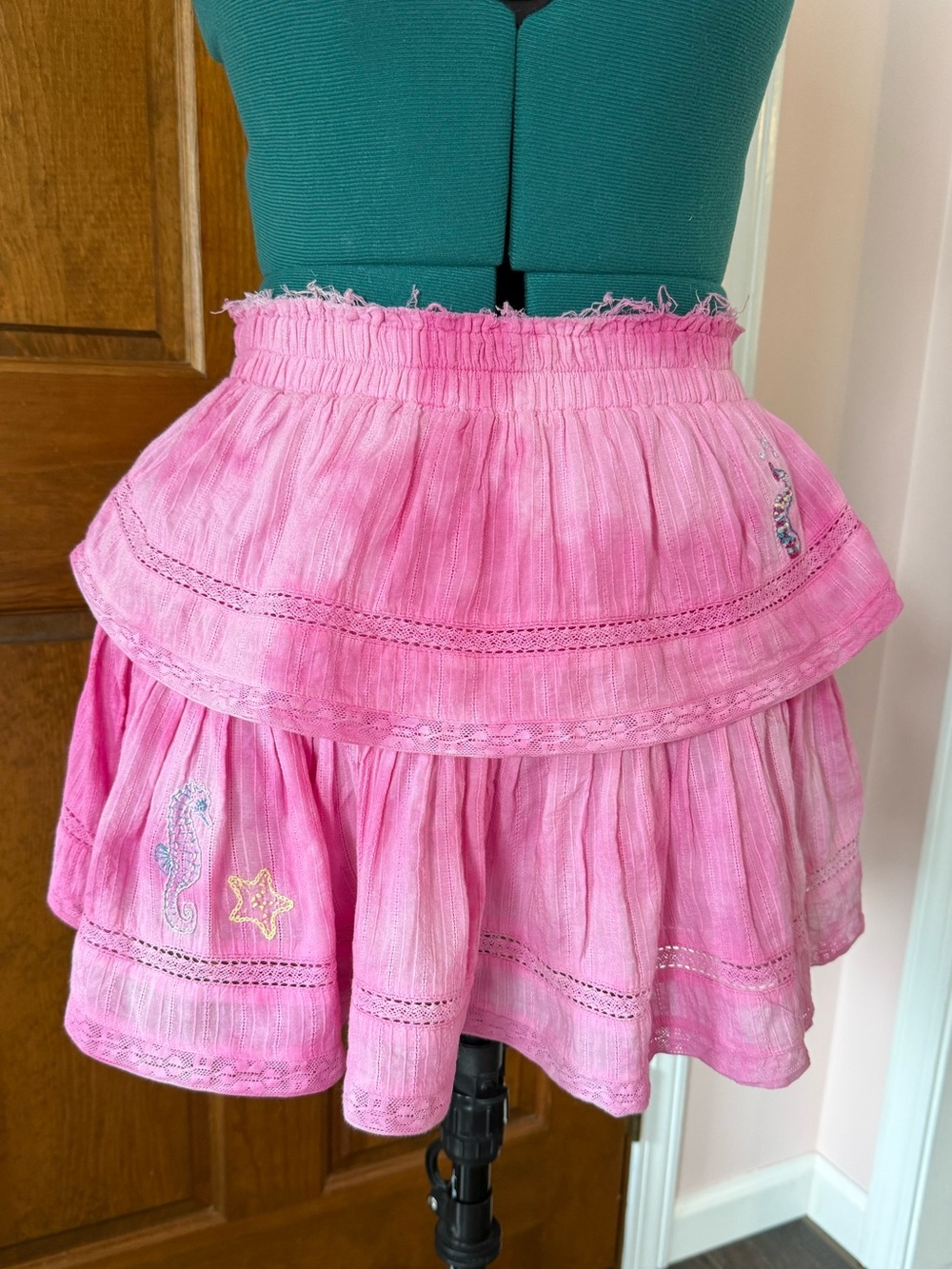 Loveshackfancy sea creature embroidered ruffle mini skirt pink medium